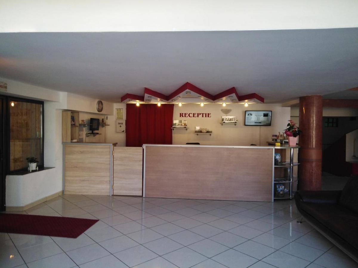 Отель Hotel Apollo - Central Сибиу-18